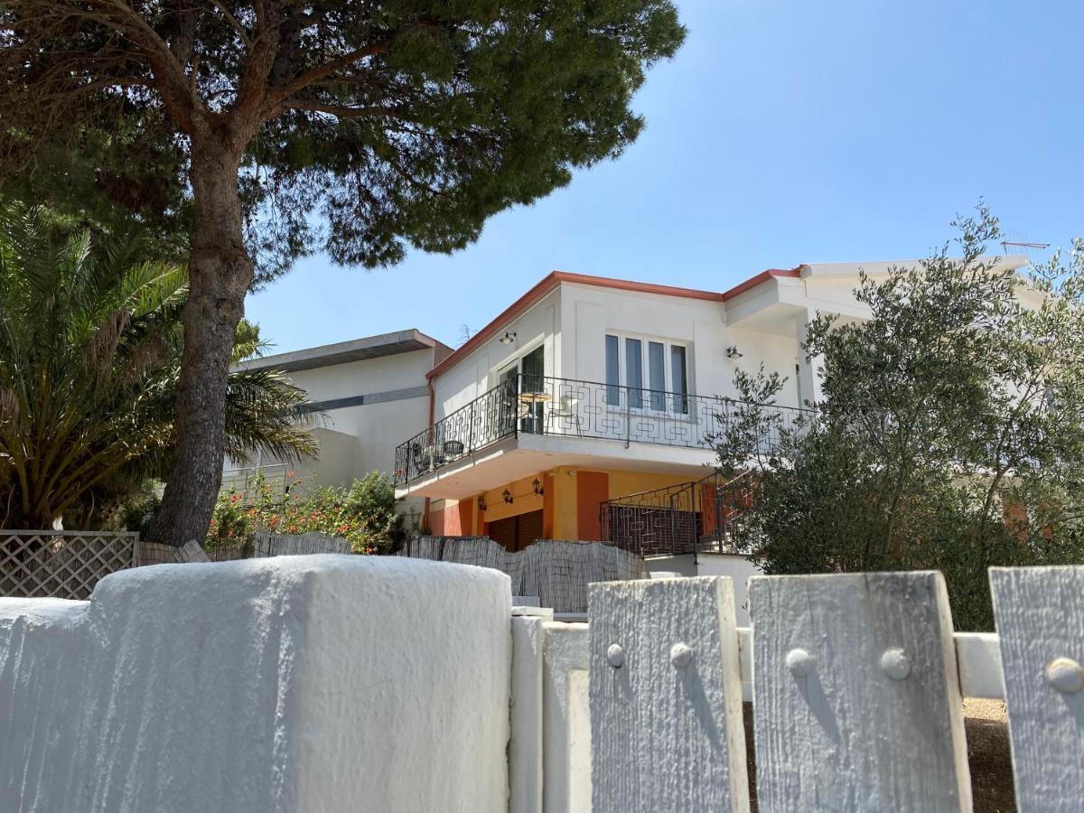 Sabrina Apartments Порто Пино Екстериор снимка