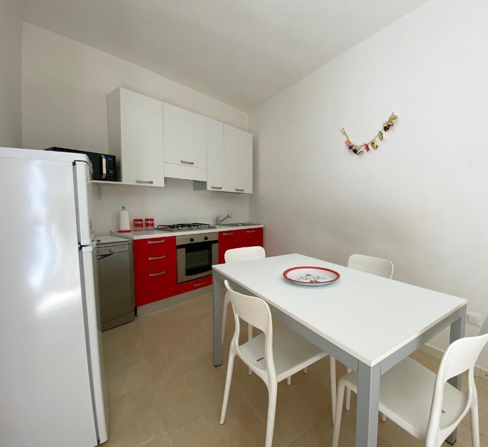 Sabrina Apartments Порто Пино Екстериор снимка
